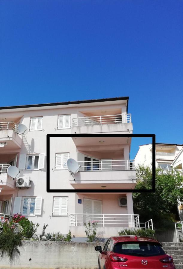 Lovely Apartment Branko Rabac With Balcony And Parking Exterior foto